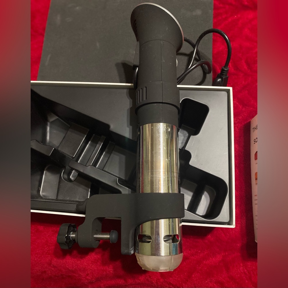 NEW Anova Precision Cooker A Sous Vide Device Professional Cooking Simplified 😍 - Picture 7 of 10